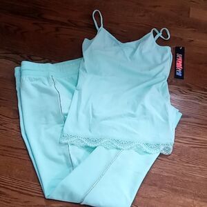 Seventeen tank & bottom set
